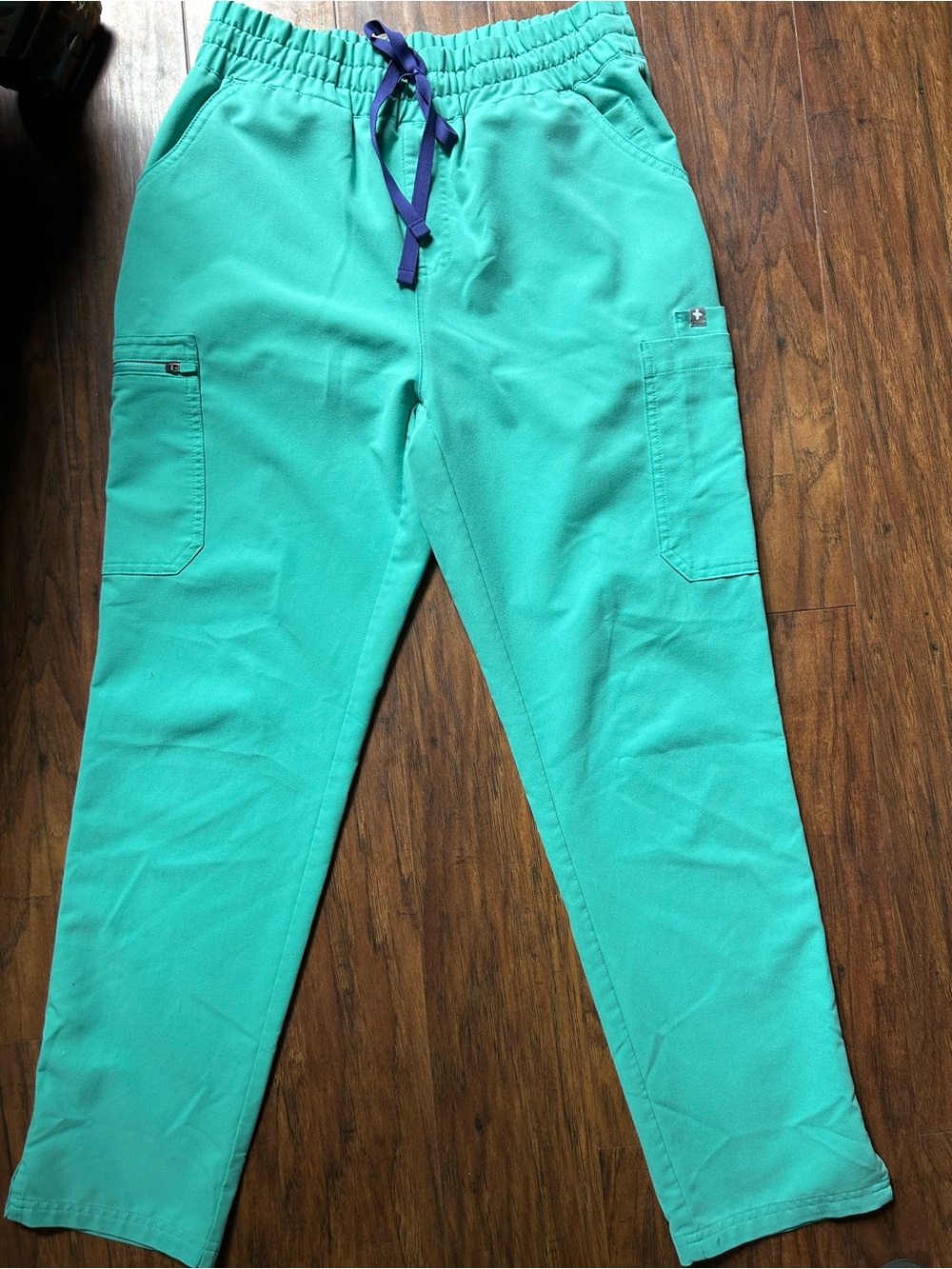 Women’s FIGS Teal Green Technical Livingston Scrub Pants Size Small Petite